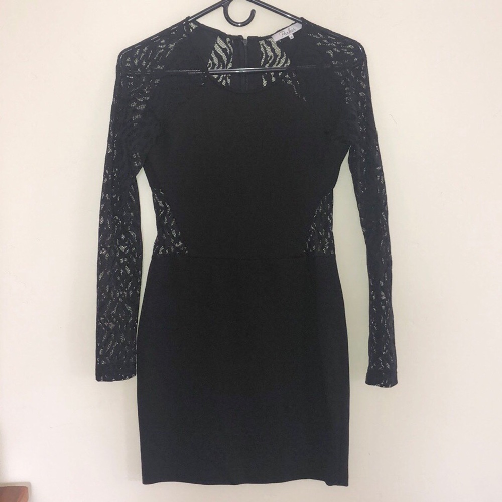 Fitted black Parker dress